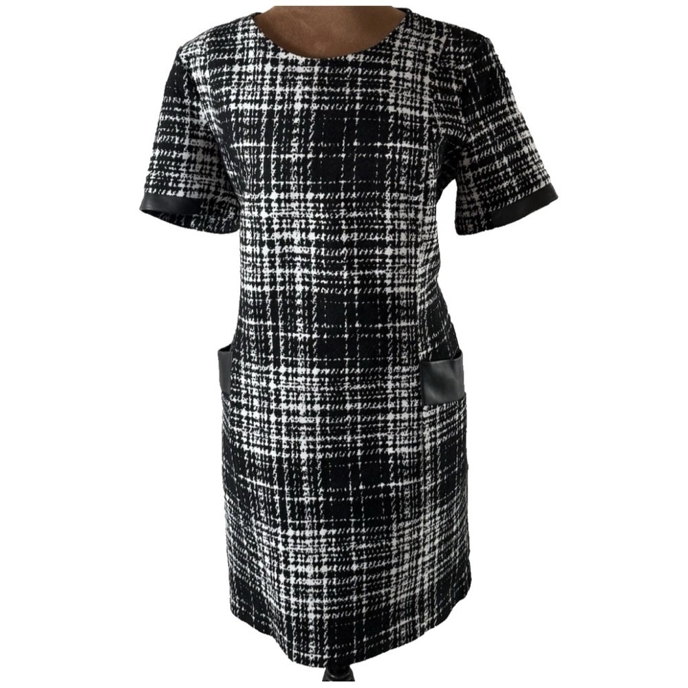 Banana Republic Black White Plaid Faux Leather Trim Short Sleeve Shift Dress 6